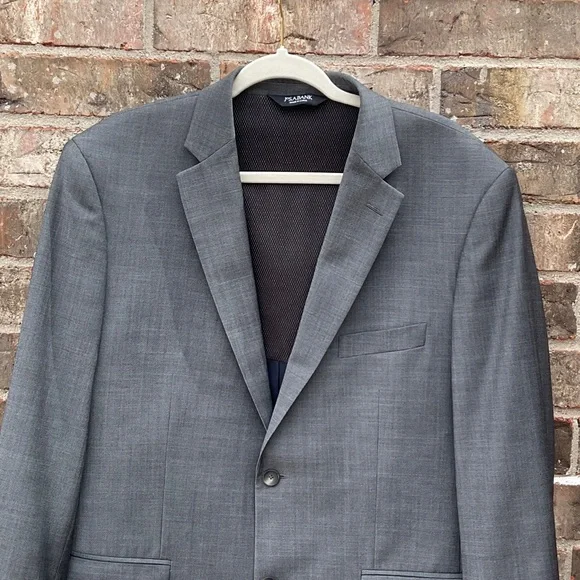 🔥 Take 50% OFF- Jos. A. Bank Men's Gray Suit Blazer